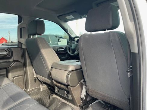 Used 2020 Chevrolet Silverado 1500 Custom Trail Boss w/ Custom Convenience Package image 15