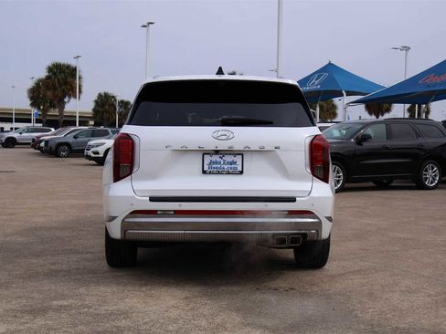 Used 2024 Hyundai Palisade Calligraphy image 5