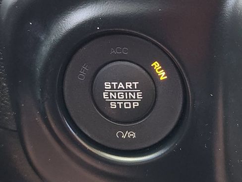 Used 2021 Jeep Wrangler Unlimited Sahara AWD/4WD image 22