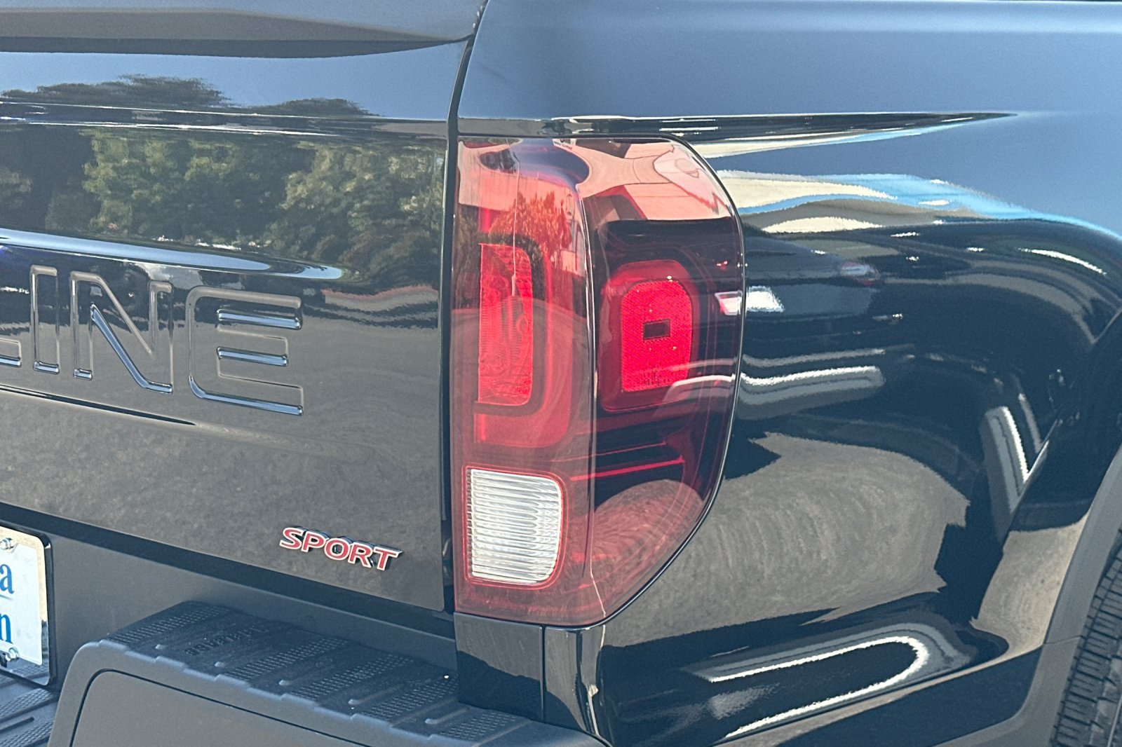 New 2025 Honda Ridgeline Sport image 32