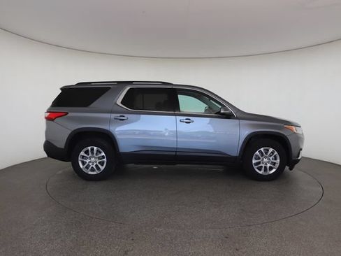Used 2021 Chevrolet Traverse LT w/ LPO, Floor Liner Package AWD/4WD image 23