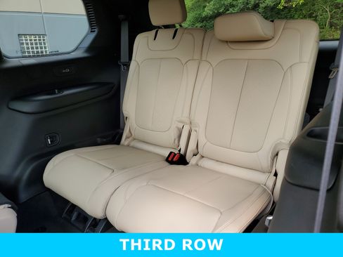 New 2025 Jeep Grand Cherokee L Limited w/ Luxury Tech Group II image 23