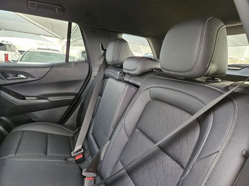 Used 2025 Chevrolet Equinox LT w/ Convenience Package II image 21