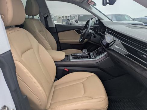 Used 2023 Audi Q8 Premium Plus w/ Premium Plus Package AWD/4WD image 23