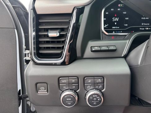 Certified 2024 GMC Sierra 1500 Denali w/ Denali Reserve Package image 24