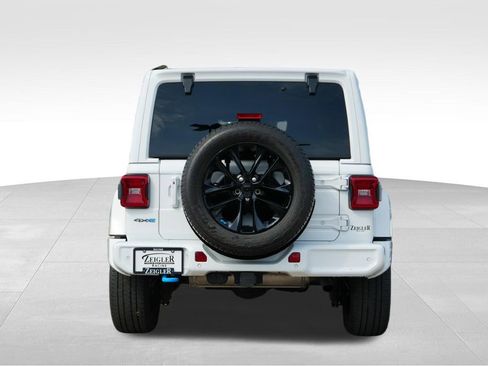 Used 2023 Jeep Wrangler Unlimited Sahara image 7