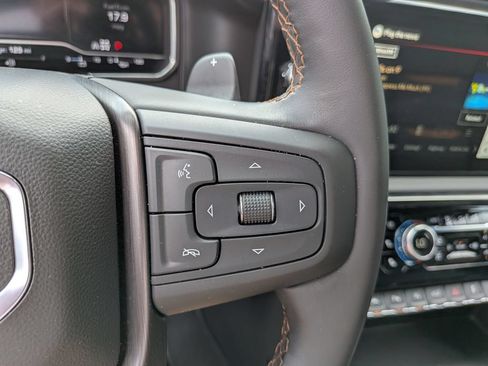 Used 2025 GMC Sierra 1500 AT4 w/ AT4 Premium Package AWD/4WD image 13