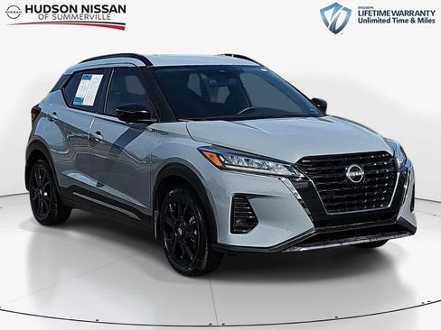 Used 2023 Nissan Kicks SR FWD image 1
