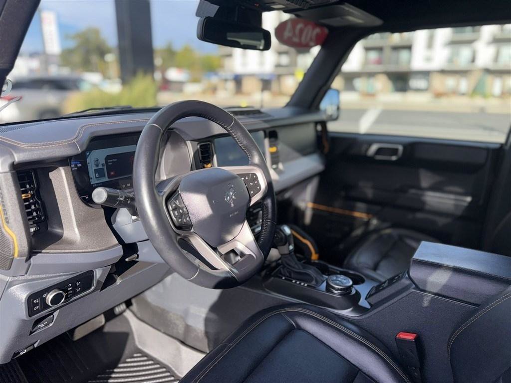 Used 2024 Ford Bronco Badlands AWD/4WD image 14