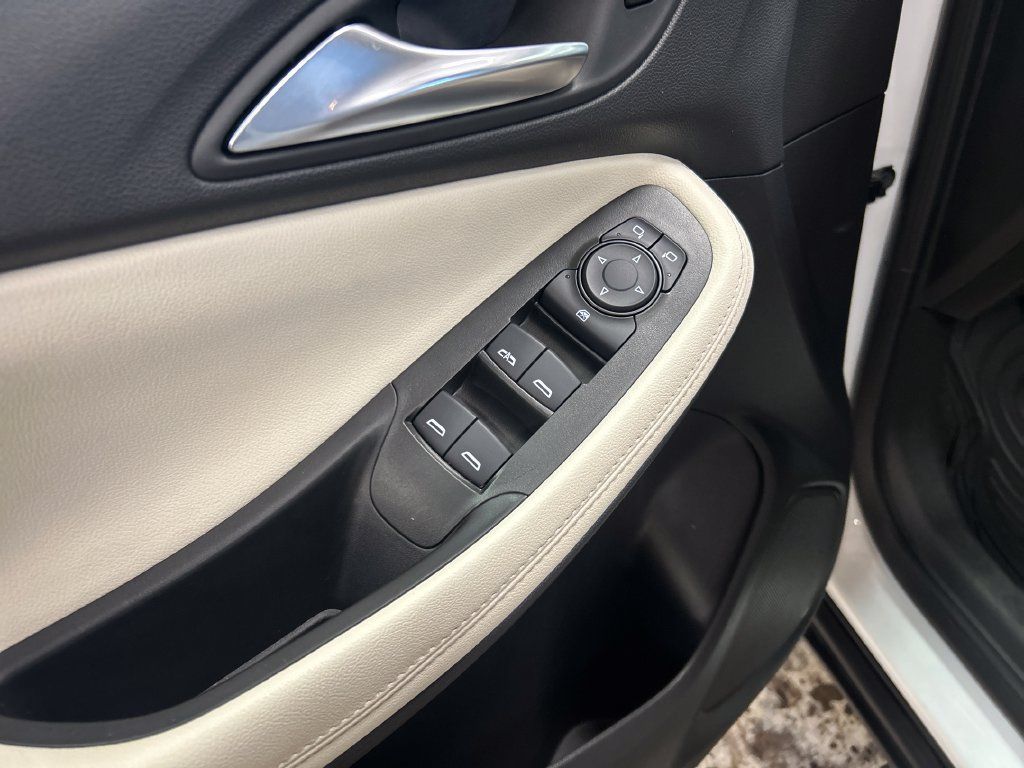 Used 2024 Buick Encore GX Preferred w/ Comfort Package AWD/4WD image 16