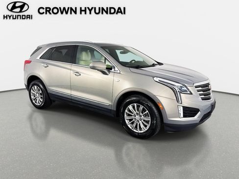 Used 2018 Cadillac XT5 Luxury w/ Driver Awareness Package AWD/4WD image 4