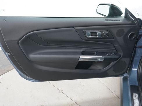 Used 2025 Ford Mustang GT Premium RWD image 17