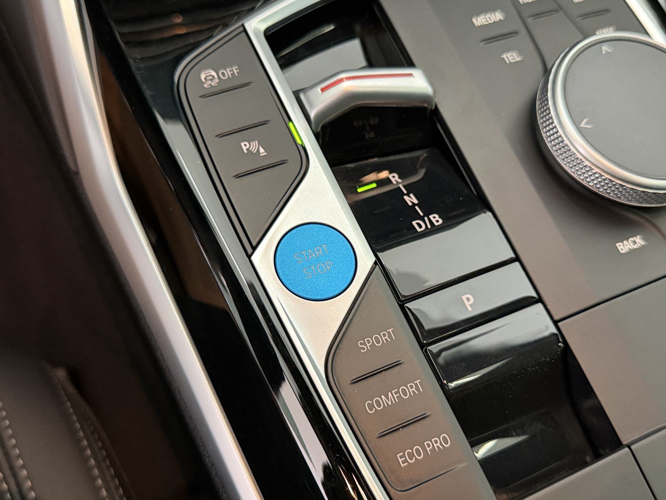 Used 2024 BMW i4 eDrive35 w/ Convenience Package RWD image 18