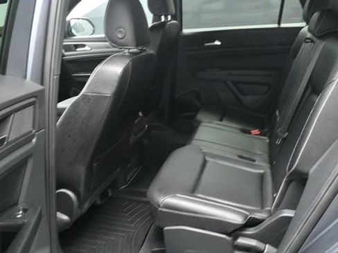 Used 2020 Volkswagen Atlas Cross Sport SE AWD/4WD image 14