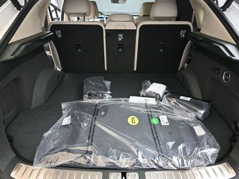New 2026 Genesis GV80 3.5T e-SC AWD/4WD image 19