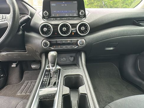 Used 2020 Nissan Sentra S FWD image 19