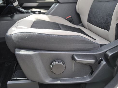 Used 2022 Ford Bronco Wildtrak image 18