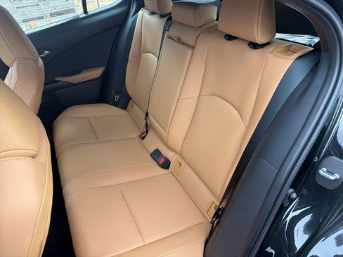 New 2026 Lexus UX 300h 300h Premium image 17