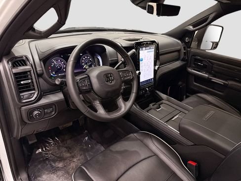 New 2024 RAM 2500 Limited image 23