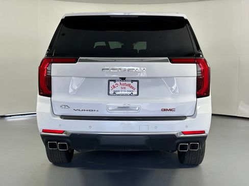 Used 2025 GMC Yukon XL Denali AWD/4WD image 6