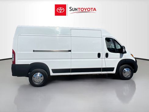Used 2023 RAM ProMaster 2500 FWD image 2