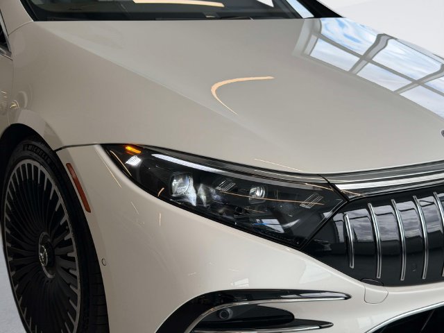 Used 2023 Mercedes-Benz EQS AMG 4MATIC image 9
