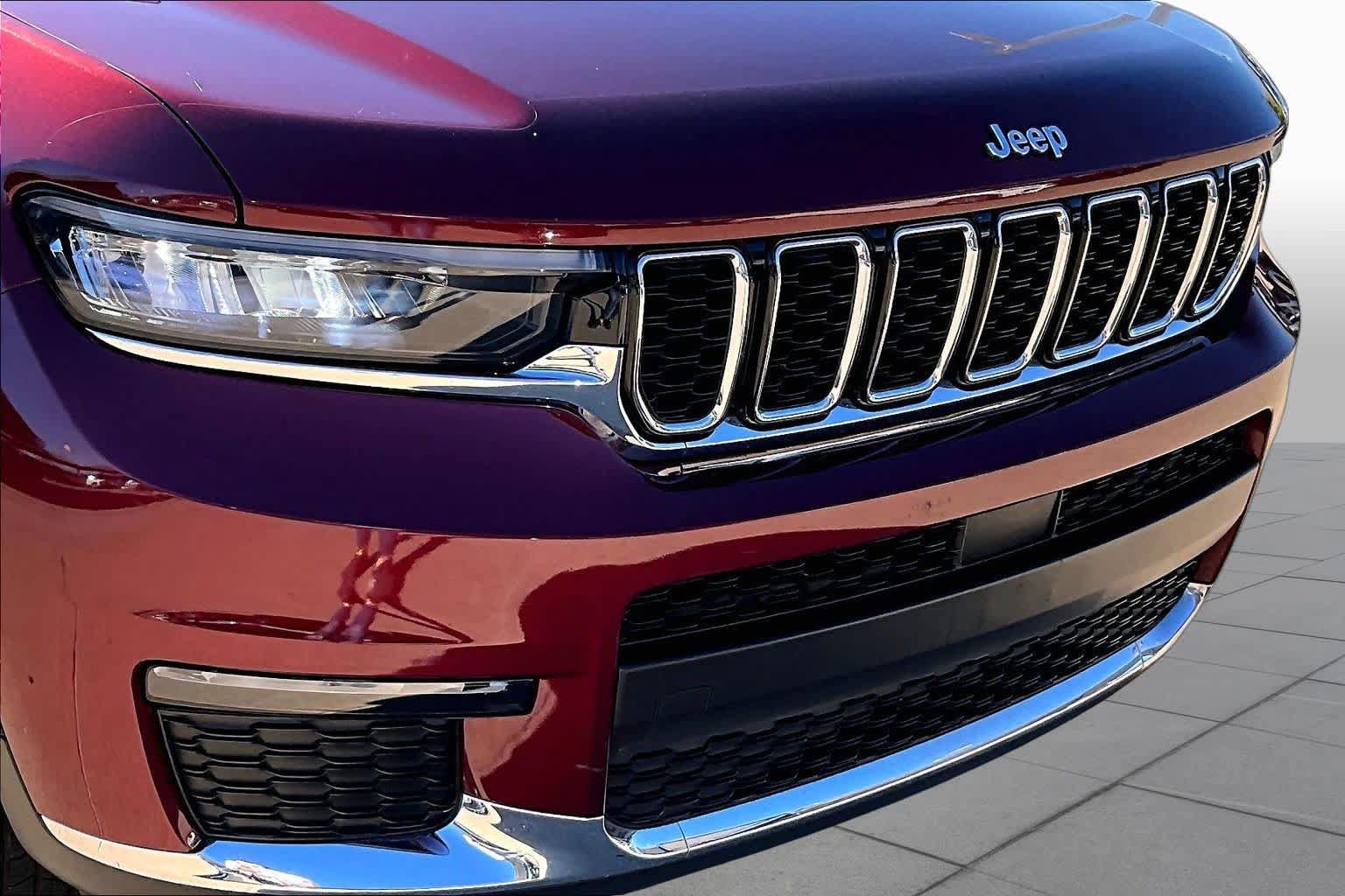 Used 2021 Jeep Grand Cherokee L Limited w/ MOPAR Finishing Package AWD/4WD image 28