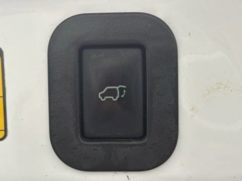 Used 2012 Toyota Sienna SE image 10