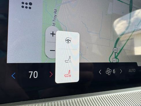 Used 2025 Ford Explorer ST-Line w/ ST-Line Street Pack image 12