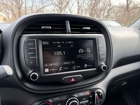 Used 2025 Kia Soul LX w/ LX Technology Package image 20