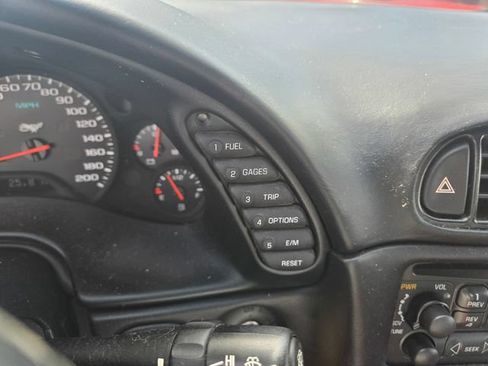 Used 2003 Chevrolet Corvette Convertible RWD image 22