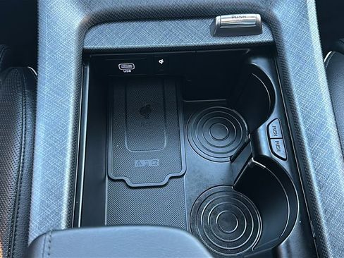 Used 2023 Hyundai Palisade Limited image 28