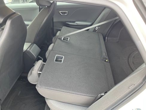 Used 2025 Kia K4 LXS image 29