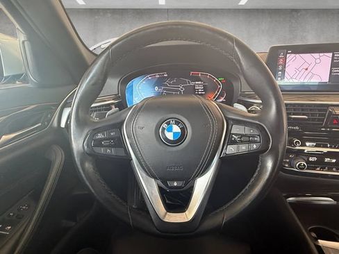 Used 2020 BMW 530i xDrive w/ Convenience Package AWD/4WD image 21
