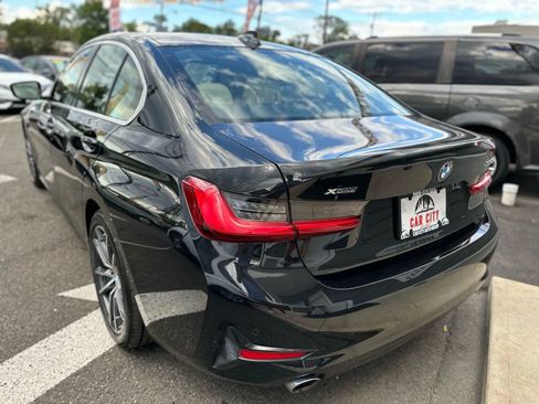 Used 2021 BMW 330i xDrive Sedan w/ Convenience Package image 7