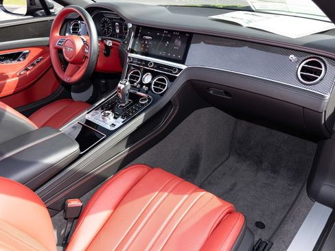 Certified 2023 Bentley Continental GT V8 AWD/4WD image 4