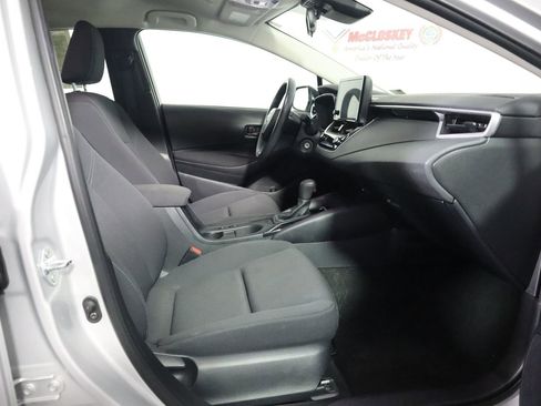 Used 2024 Toyota Corolla LE image 47