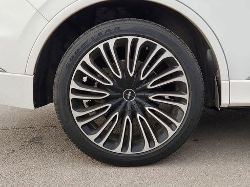 Used 2021 Lincoln Aviator Black Label w/ Dynamic Handling Package image 12