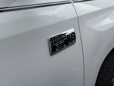 Used 2020 Toyota Tundra SR5 w/ SR5 Upgrade Package AWD/4WD image 14