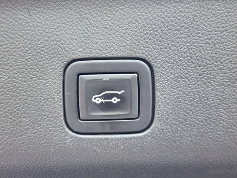 Certified 2021 Chevrolet Tahoe High Country w/ Premium Package AWD/4WD image 17