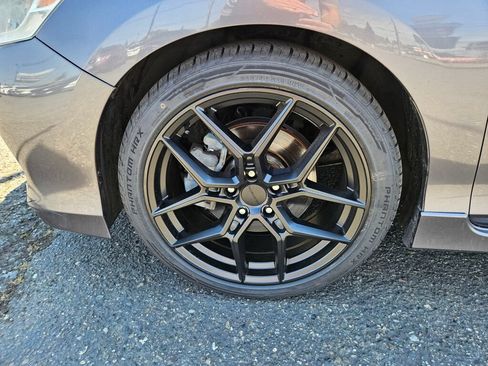 Used 2017 Honda Accord Sport image 8