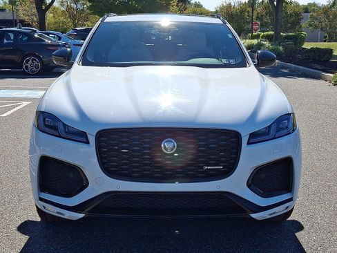 Used 2025 Jaguar F-PACE R-Dynamic S AWD/4WD image 2