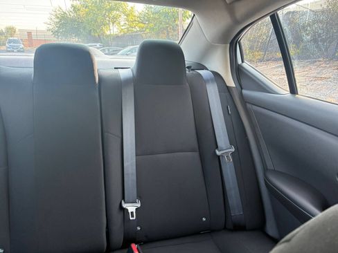 Used 2025 Nissan Sentra S FWD image 32
