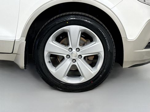 Used 2016 Buick Encore Convenience AWD/4WD image 32