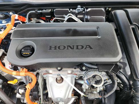Used 2025 Honda Civic Sport image 32