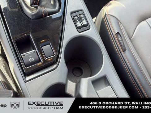 Used 2024 Subaru Crosstrek 2.5i Limited AWD/4WD image 20