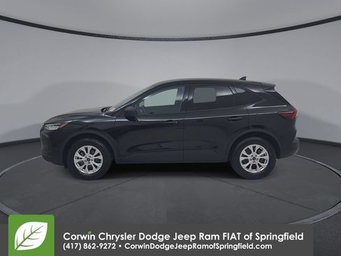 Used 2025 Ford Escape Active AWD/4WD image 9