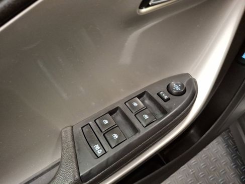 Used 2014 Chevrolet Volt w/ Enhanced Safety Package 2 image 15