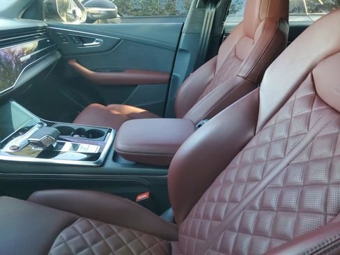 Certified 2024 Audi SQ8 Prestige image 6