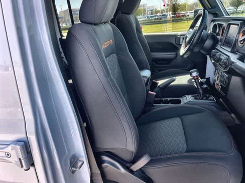 Used 2022 Jeep Gladiator Mojave w/ Trailer Tow Package image 12